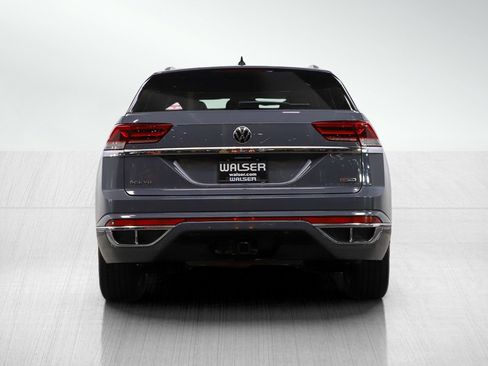 Used 2022 Volkswagen Atlas Cross Sport SEL R-Line AWD/4WD image 5