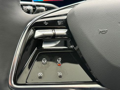 New 2025 Cadillac Lyriq Sport image 33