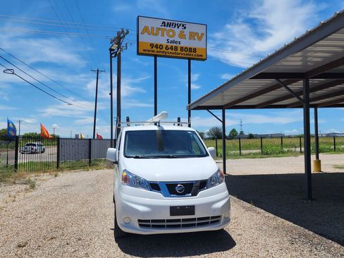 Used 2019 Nissan NV200 SV FWD image 2