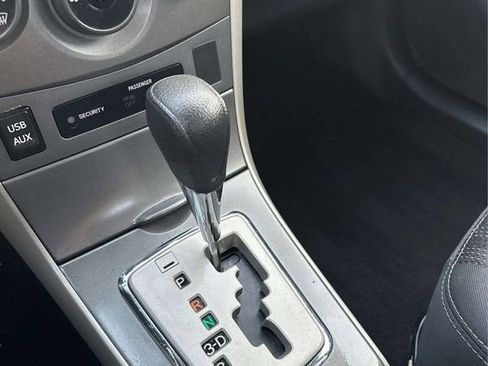 Used 2012 Toyota Corolla S image 25