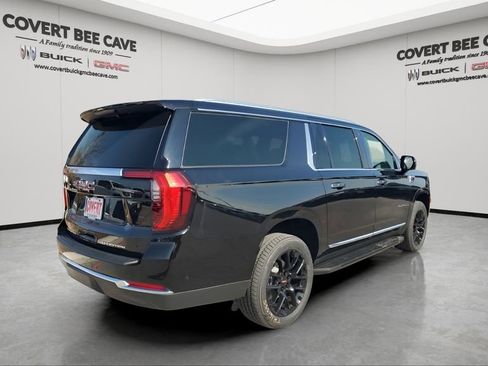 New 2026 GMC Yukon XL Elevation image 9