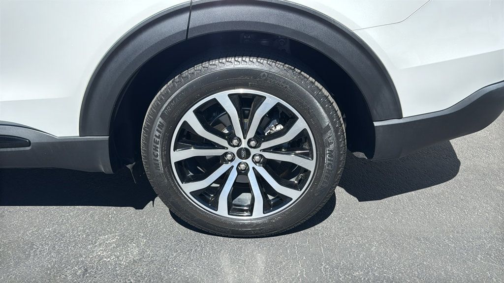 Certified 2022 Ford Explorer ST-Line w/ Class IV Trailer Tow Package RWD image 9