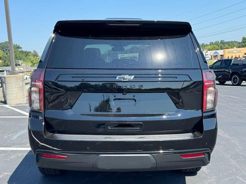 Used 2023 Chevrolet Tahoe Z71 w/ Luxury Package AWD/4WD image 4