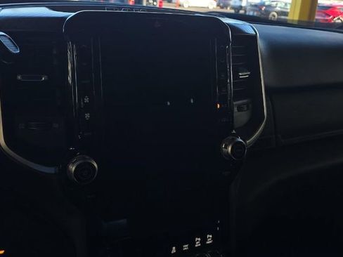 Used 2025 RAM 2500 Big Horn AWD/4WD image 7