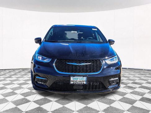 New 2026 Chrysler Pacifica Select FWD image 9
