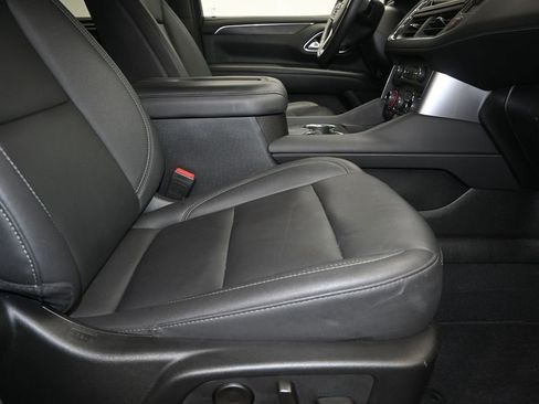 Used 2024 Chevrolet Tahoe Z71 w/ Luxury Package AWD/4WD image 25