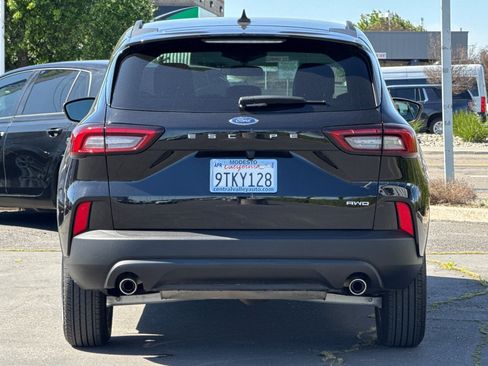 Used 2025 Ford Escape ST-Line image 5