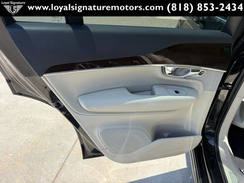 Used 2019 Volvo XC90 T6 Momentum w/ Advanced Package AWD/4WD image 16