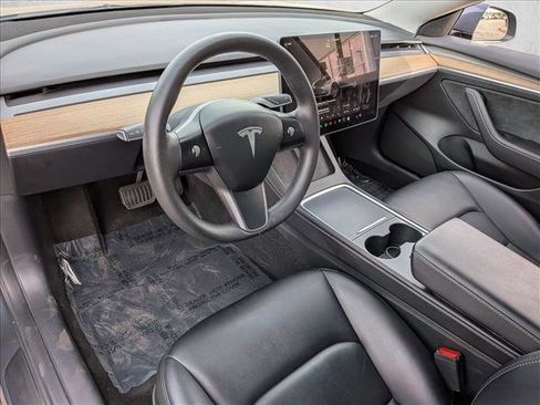 Used 2023 Tesla Model 3 Standard Range image 10