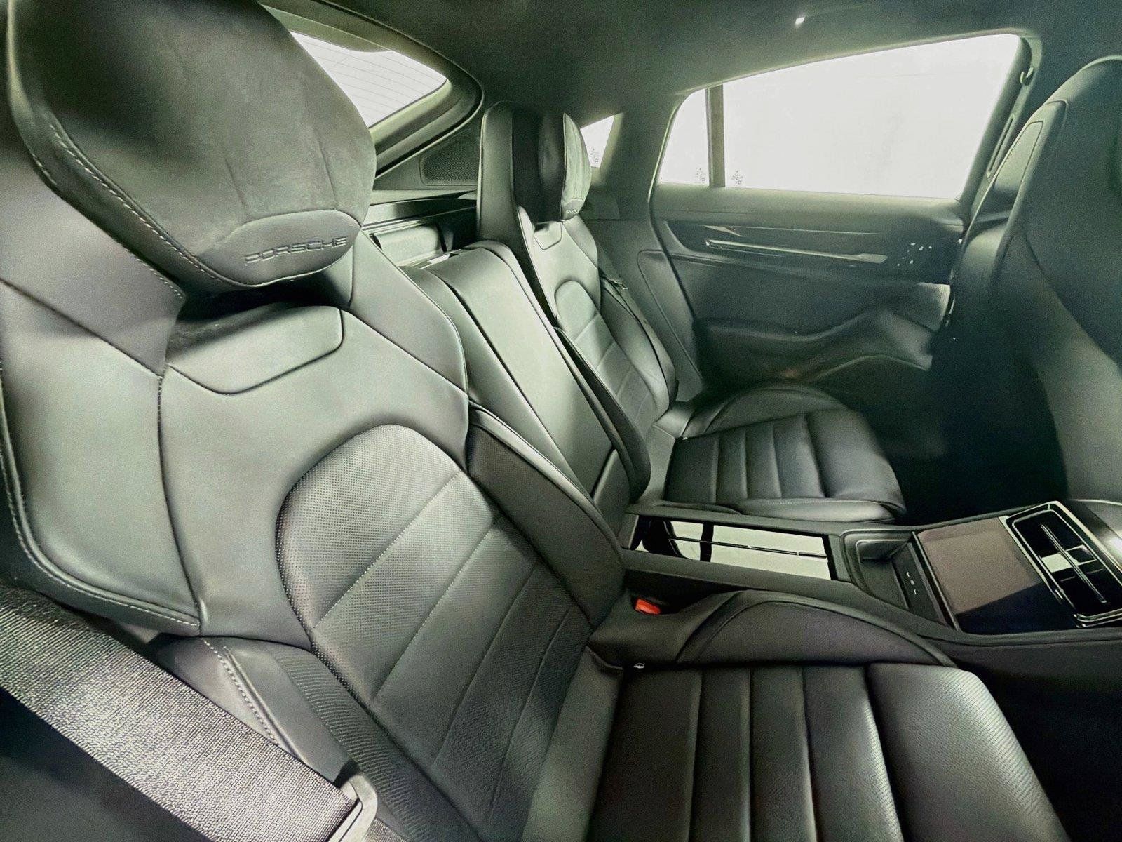 Certified 2025 Porsche Panamera GTS AWD/4WD image 27