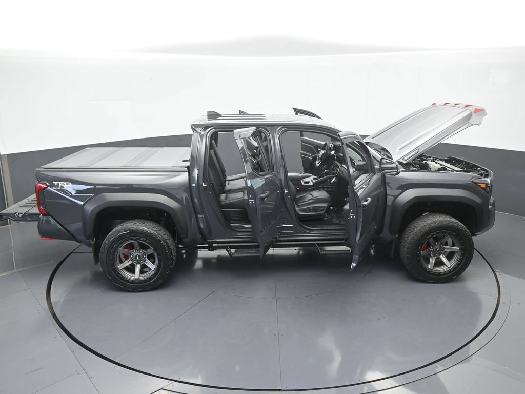 Used 2025 Toyota Tacoma TRD Off-Road w/ TRD Off Road Premium Package AWD/4WD image 78