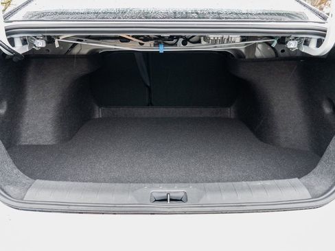 New 2026 Nissan Sentra SR w/ SR Premium Package FWD image 8