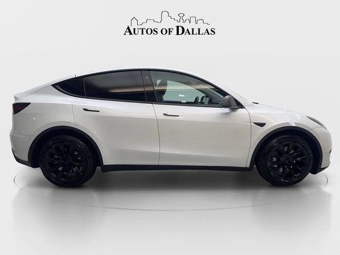 Used 2023 Tesla Model Y Long Range AWD/4WD image 10