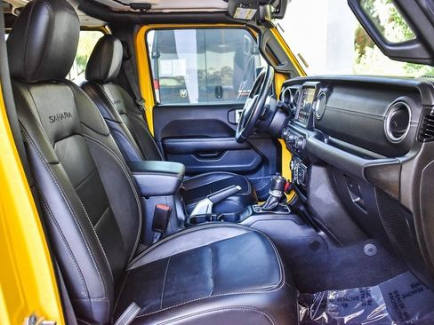 Used 2021 Jeep Wrangler Unlimited Sahara image 15