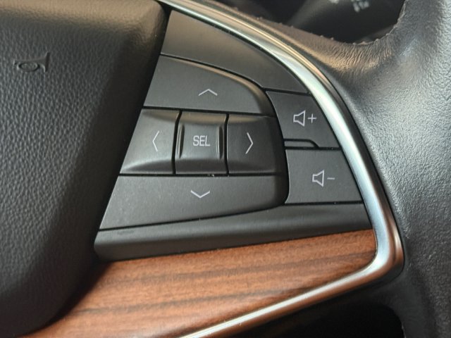 Used 2023 Cadillac XT5 Premium Luxury w/ Technology Package FWD image 12