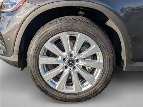 Used 2020 Mercedes-Benz GLC 300 GLC 300 image 24