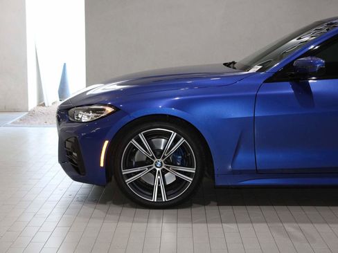 Used 2021 BMW 430i Coupe w/ M Sport Package image 4