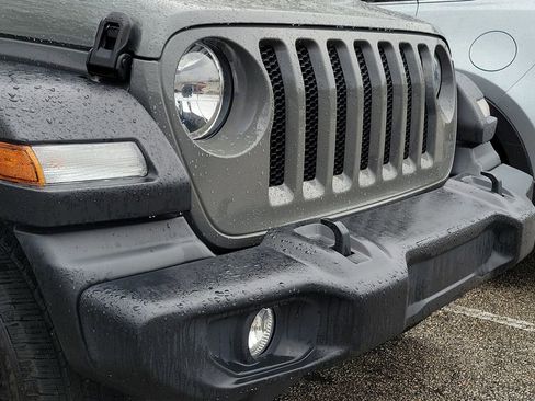 Used 2021 Jeep Wrangler Unlimited Sport image 6