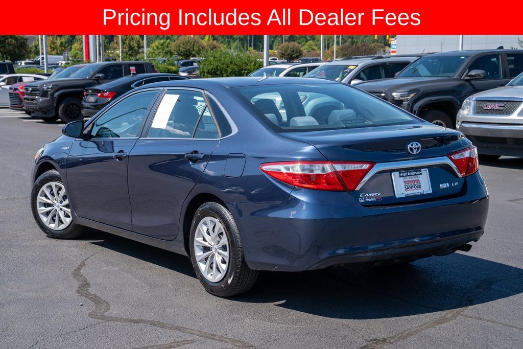 Used 2017 Toyota Camry LE FWD image 3
