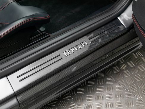 Certified 2019 Ferrari 812 Superfast image 39