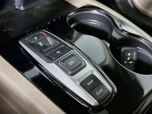 Used 2017 Honda Pilot Touring image 22
