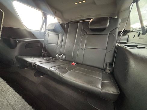 Used 2015 Chevrolet Suburban LT AWD/4WD image 18