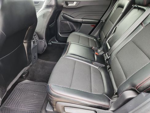 Used 2025 Ford Escape ST-Line image 36