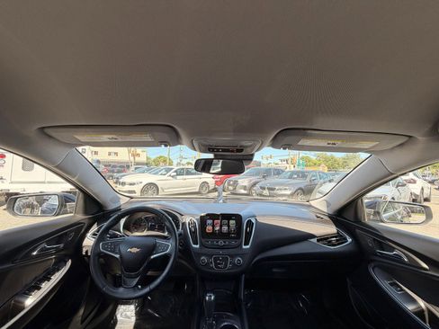 Used 2017 Chevrolet Malibu LT w/ Driver Confidence Package FWD image 32