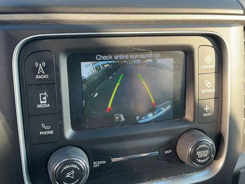 Used 2017 RAM 1500 Express AWD/4WD image 20