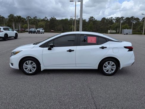 Used 2025 Nissan Versa S w/ Trunk Package image 8
