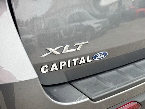 Used 2022 Ford Explorer XLT image 15