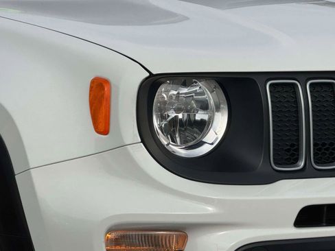 Used 2023 Jeep Renegade Latitude image 7