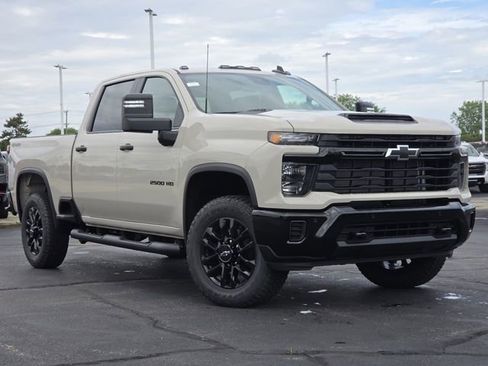 New 2026 Chevrolet Silverado 2500 Custom w/ Custom Value Package AWD/4WD image 2