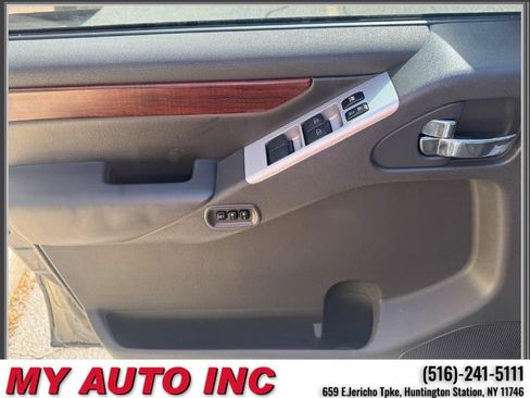 Used 2011 Nissan Pathfinder LE w/ Navigation Pkg AWD/4WD image 27