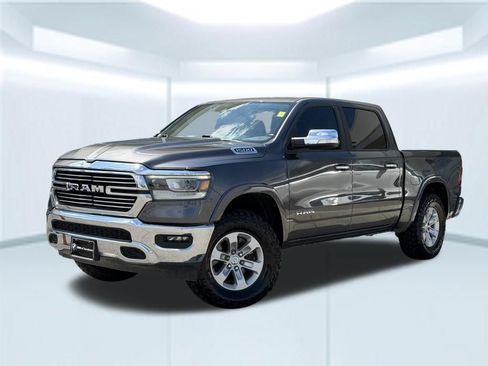 Used 2022 RAM 1500 Laramie AWD/4WD image 1