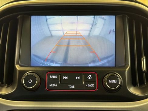 Used 2016 GMC Canyon SLE image 37