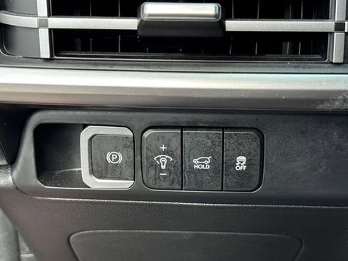 Certified 2025 Hyundai Santa Fe SEL image 28