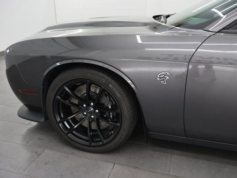 Used 2023 Dodge Challenger SRT Hellcat w/ Driver Convenience Group RWD image 36