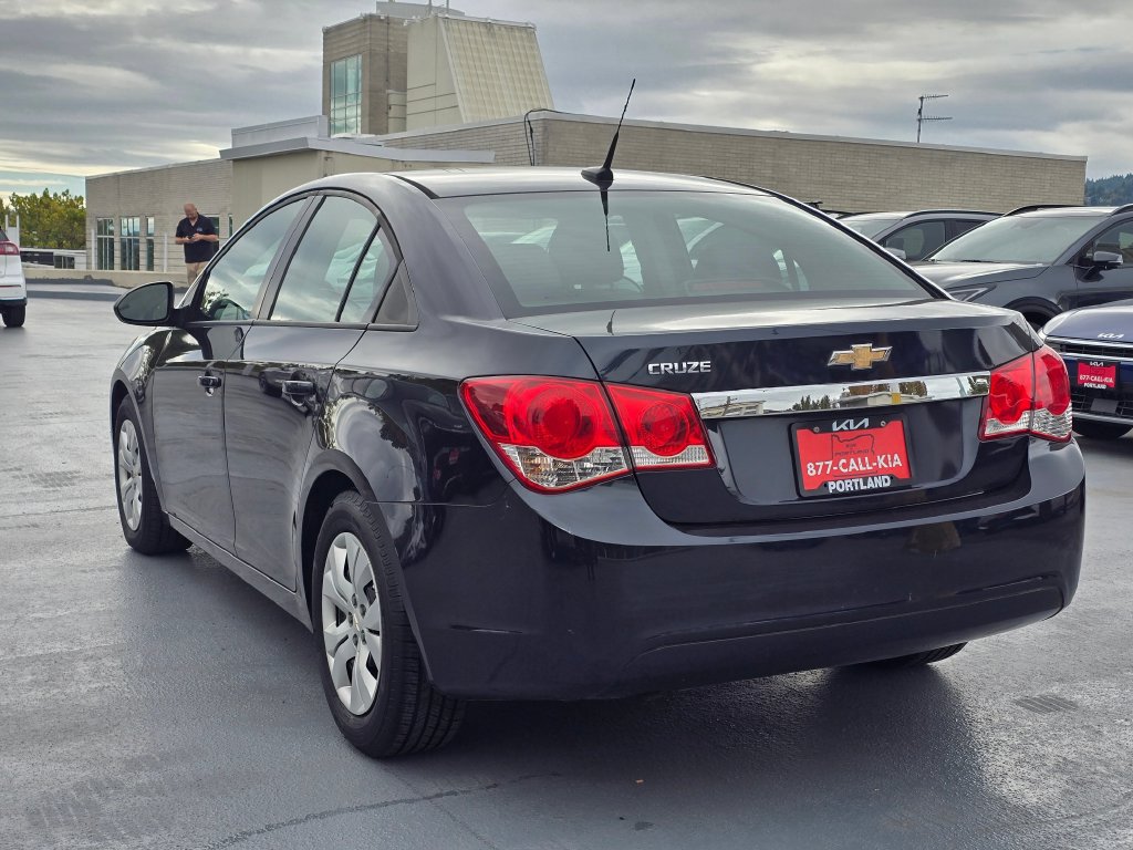 Used 2014 Chevrolet Cruze LS FWD image 5