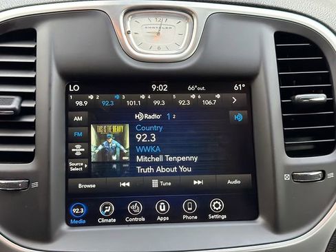 Used 2021 Chrysler 300 Touring L image 28