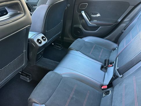 Used 2023 Mercedes-Benz CLA 250 image 28