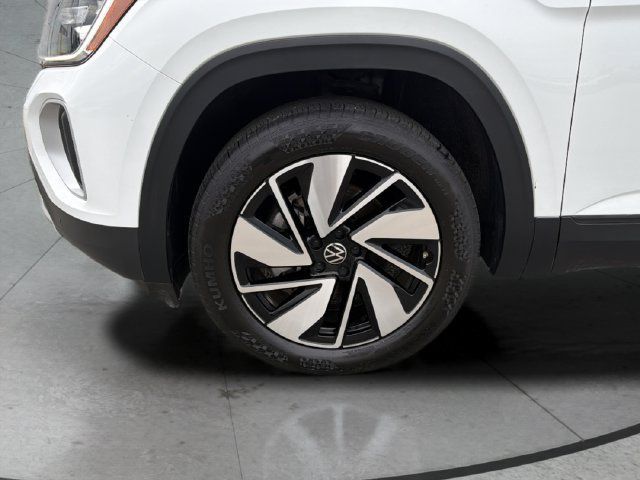 Used 2025 Volkswagen Atlas SE AWD/4WD image 30