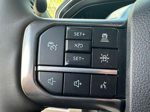 Used 2025 Ford F350 Platinum w/ Platinum Plus Package image 26