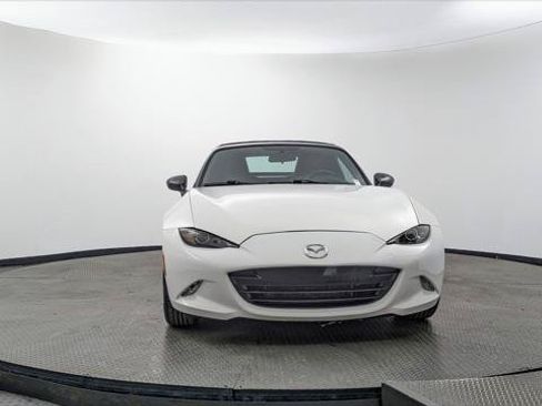Used 2016 MAZDA MX-5 Miata Sport RWD image 8