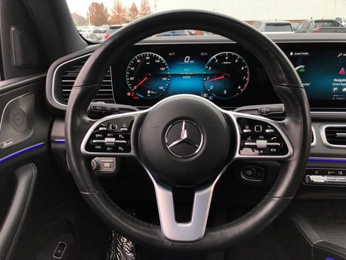 Used 2022 Mercedes-Benz GLE 350 4MATIC w/ Premium Package image 13
