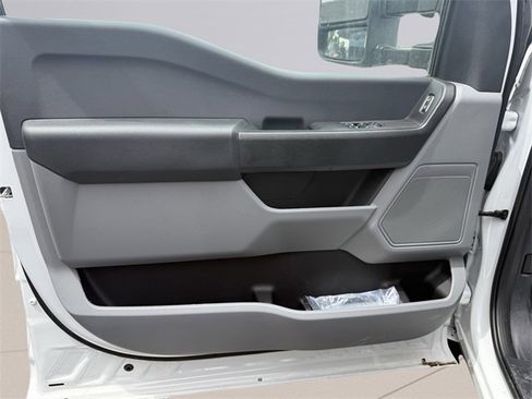 Used 2024 Ford F450 XL w/ Snow Plow Prep Package image 15