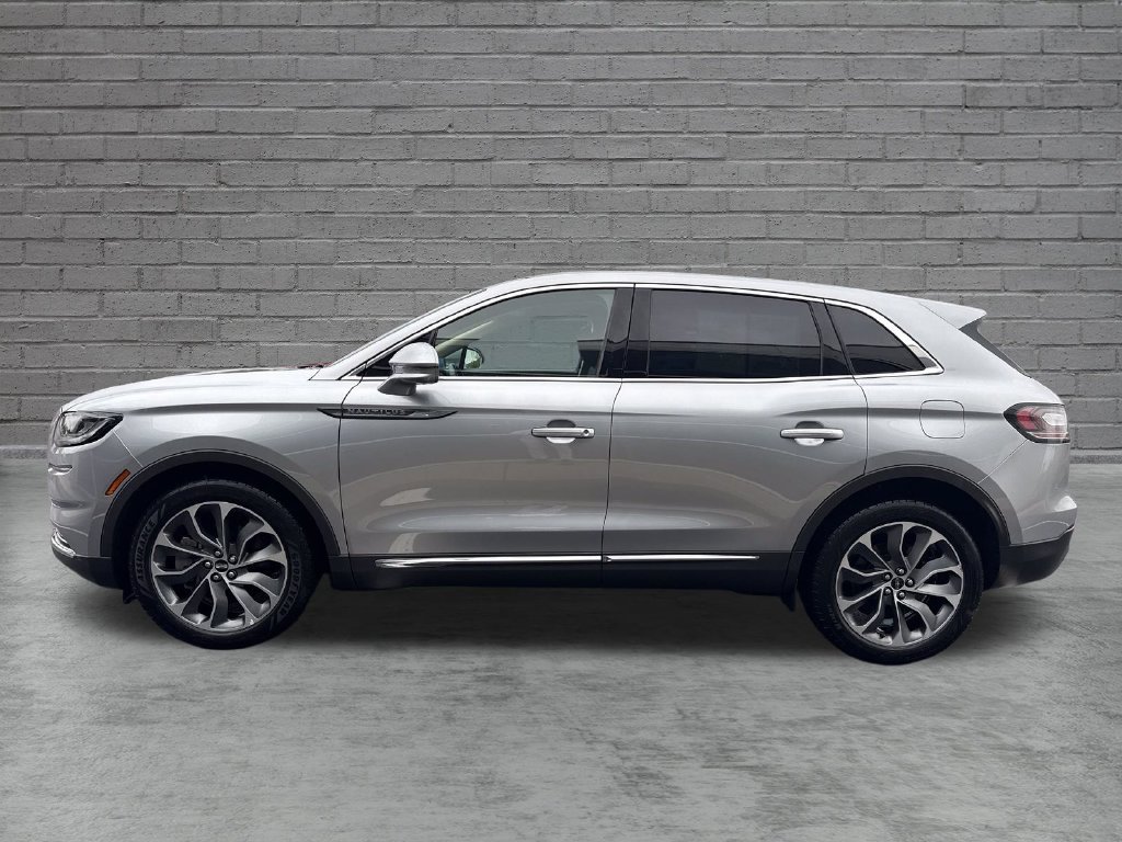 Used 2022 Lincoln Nautilus Reserve AWD/4WD image 4