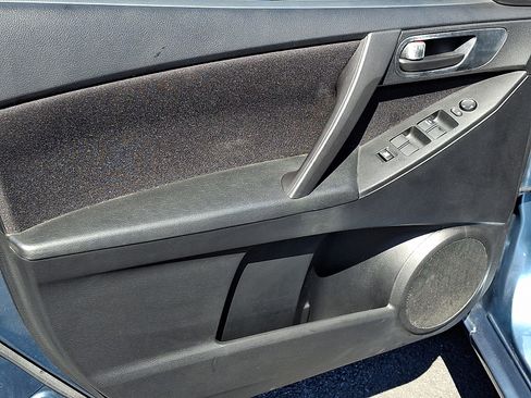 Used 2010 MAZDA MAZDA3 i Sport FWD image 13