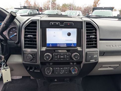 Certified 2022 Ford F250 XLT image 17