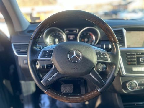 Used 2014 Mercedes-Benz GL 450 4MATIC image 9